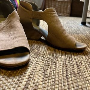 Eileen Fisher 9.5 Vero Cuoio